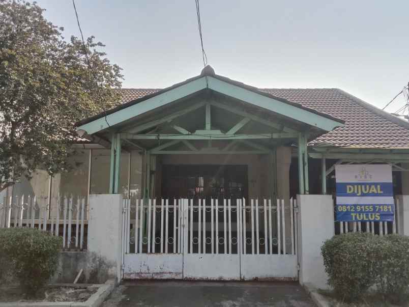 dijual rumah duren sawit