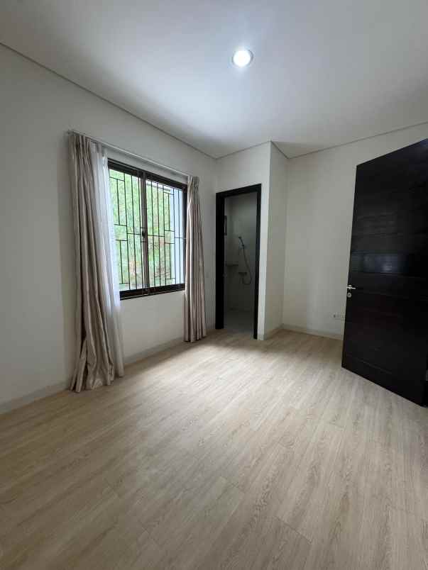 dijual rumah foglio foresta bsd city