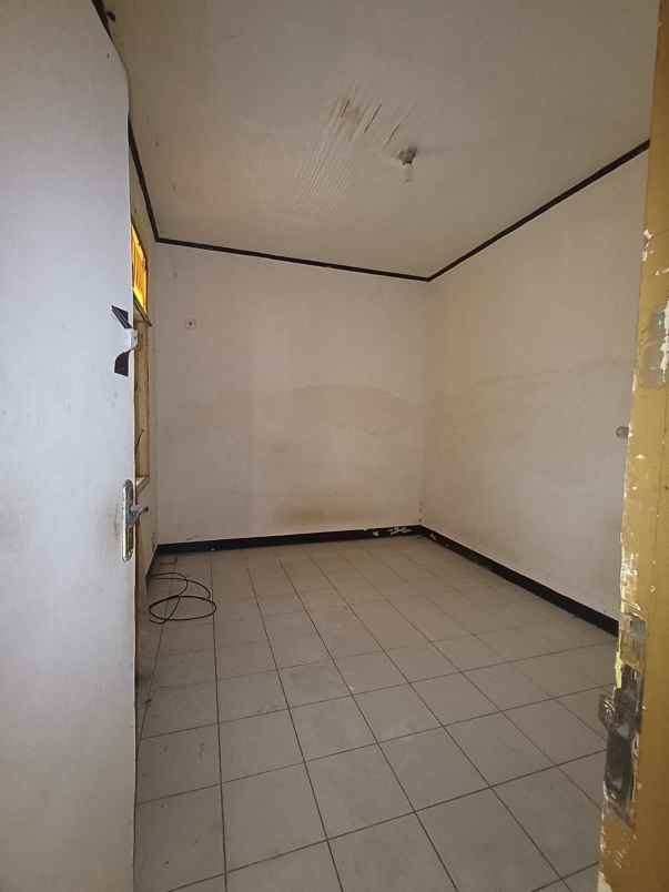 dijual rumah gading griya lestari