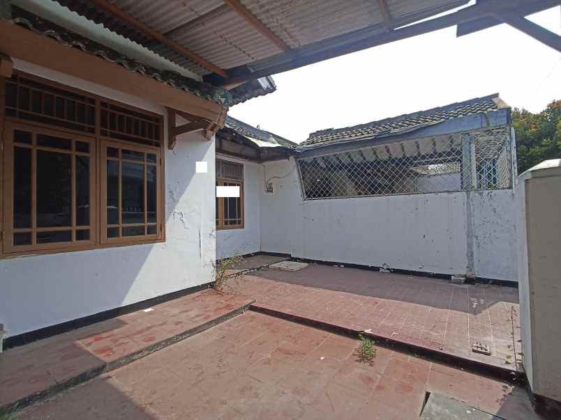 dijual rumah gading griya lestari