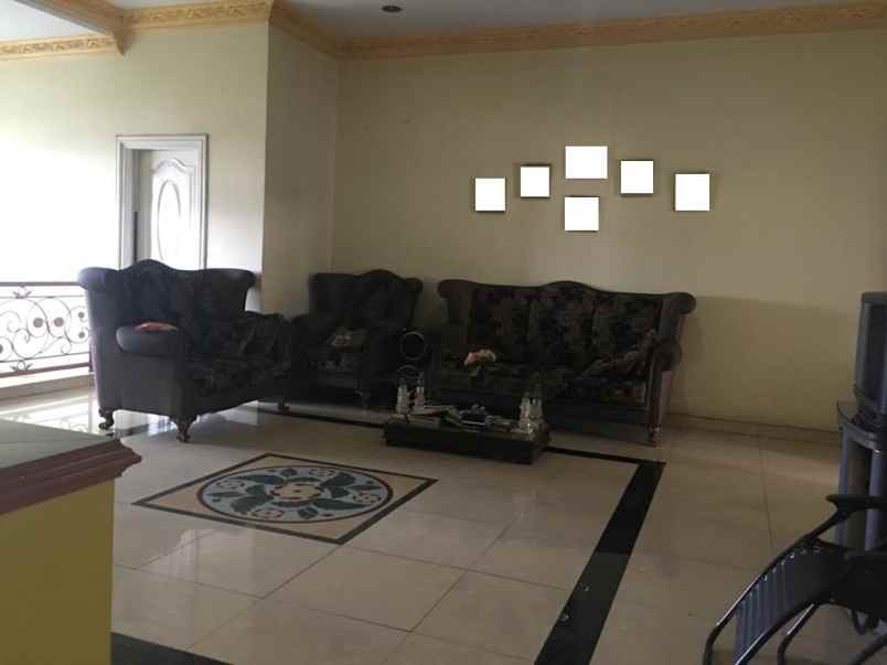 dijual rumah gading griya lestari