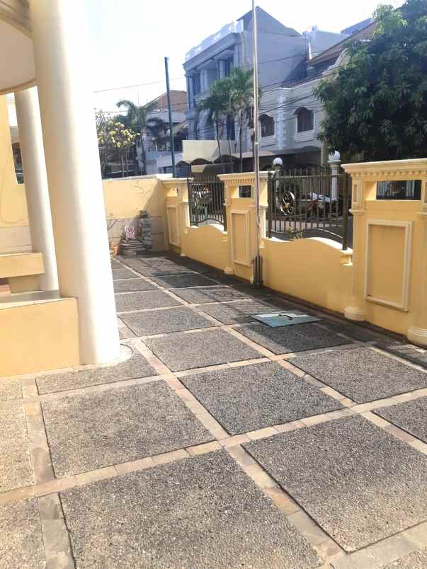 dijual rumah gading kirana kelapa gading