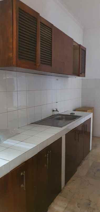 dijual rumah gandaria