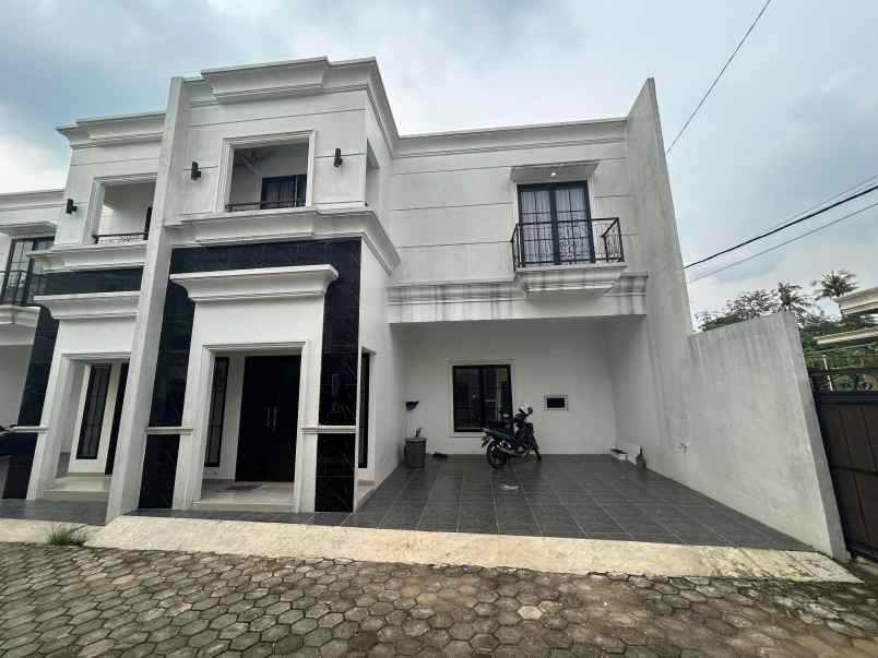 dijual rumah geneve residence cilodong