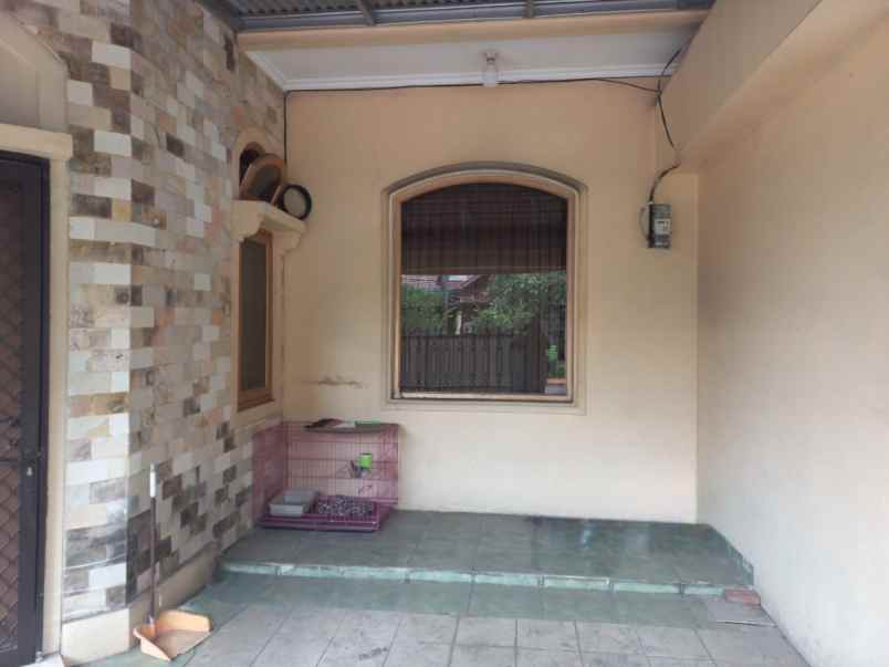 dijual rumah graha raya dahlia loka