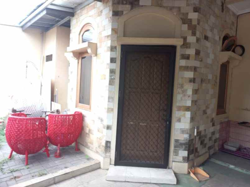 dijual rumah graha raya dahlia loka