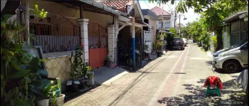 dijual rumah griya kebraon