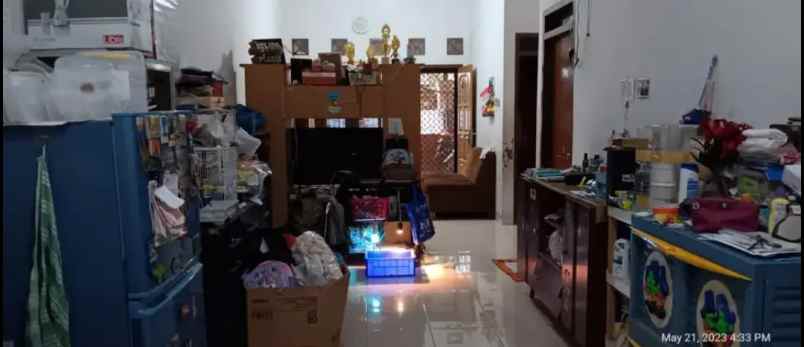 dijual rumah griya kebraon