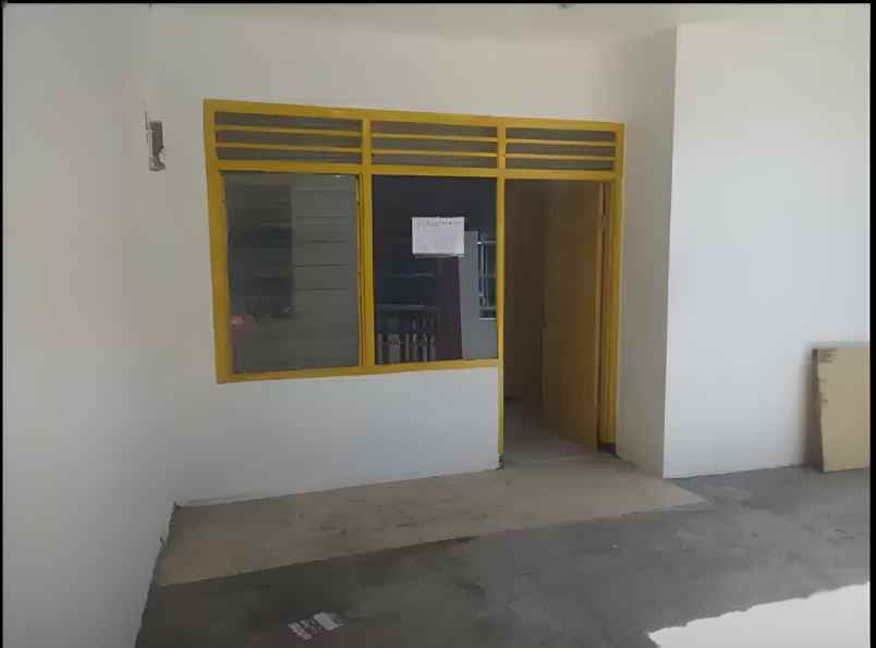 dijual rumah griya kebraon