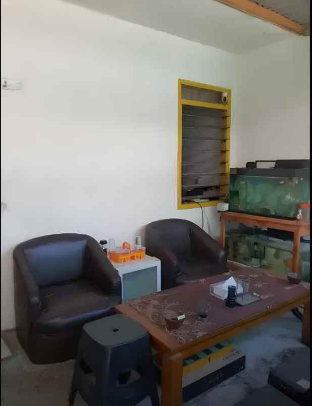 dijual rumah griya kebraon