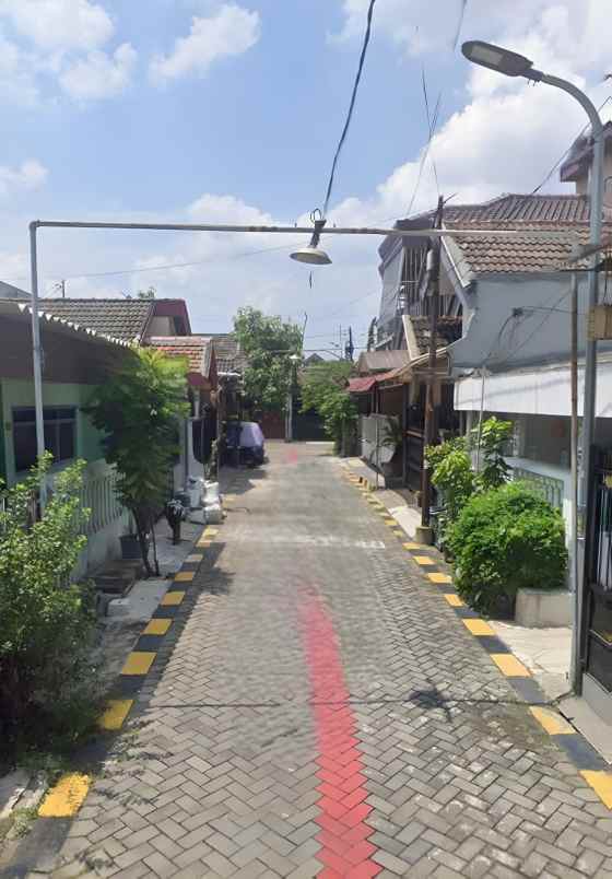 dijual rumah griya kebraon