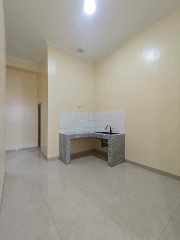 dijual rumah harapan indah