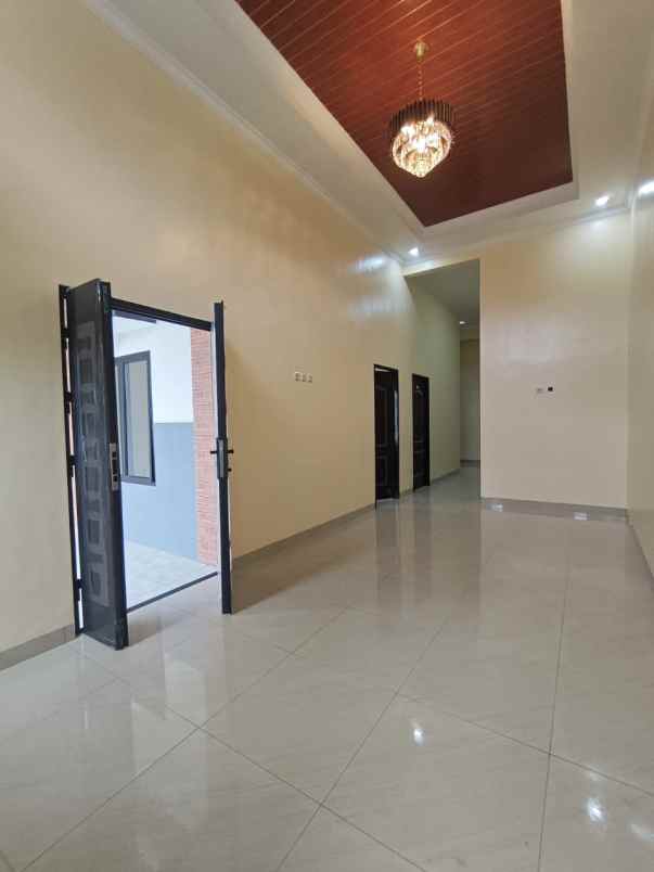 dijual rumah harapan indah