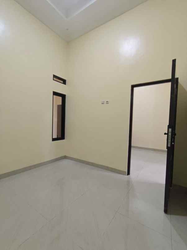 dijual rumah harapan indah