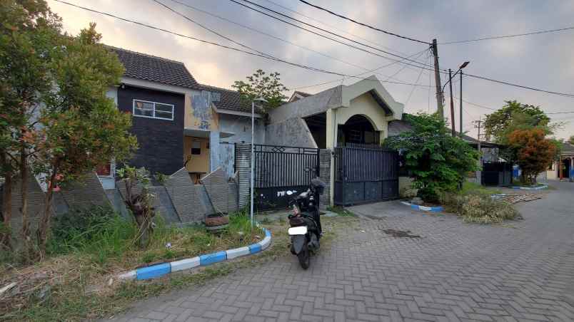 dijual rumah harmoni kota