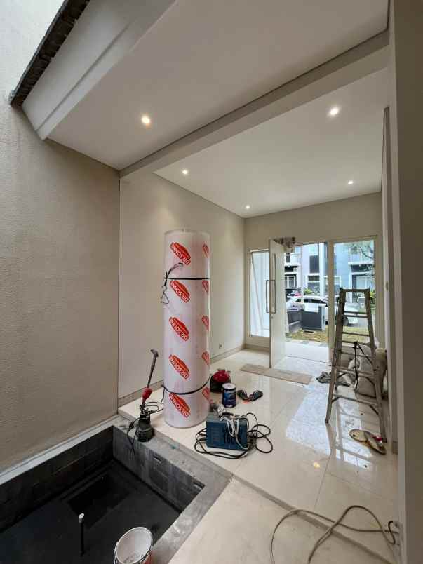 dijual rumah imperial golf pakuwon indah