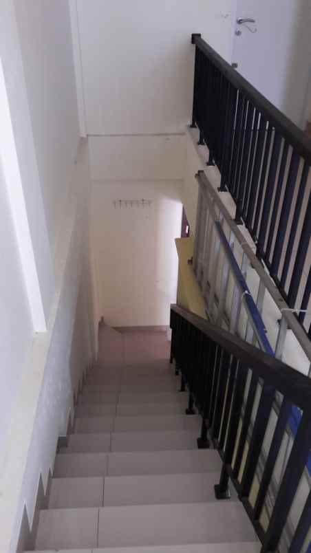 dijual rumah jalan agus salim bekasi jaya