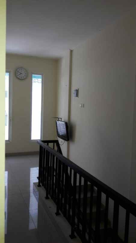 dijual rumah jalan agus salim bekasi jaya