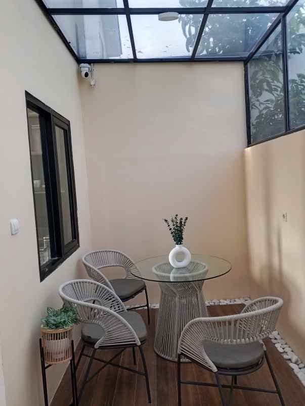 dijual rumah jalan boulavard cikarang