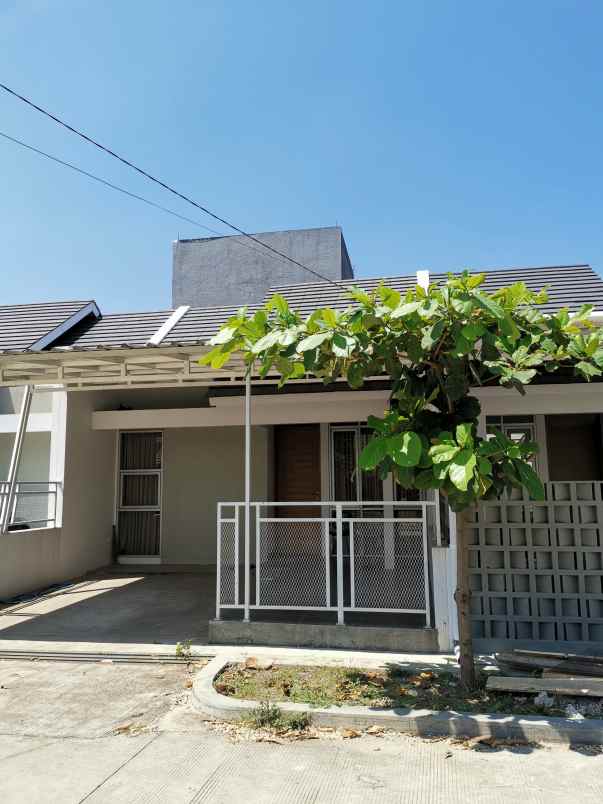 dijual rumah jalan ciganitri ii