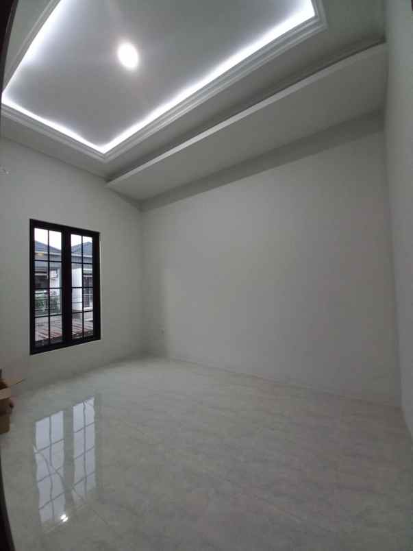 dijual rumah jalan h kocen