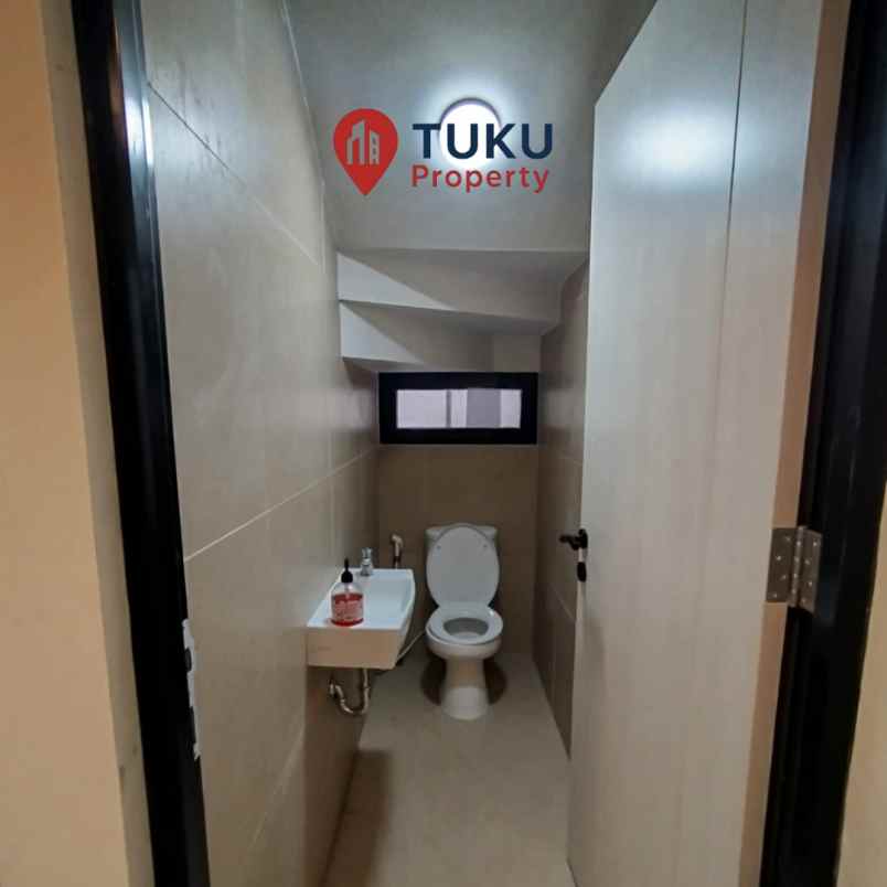 dijual rumah jalan kemiri raya pondok