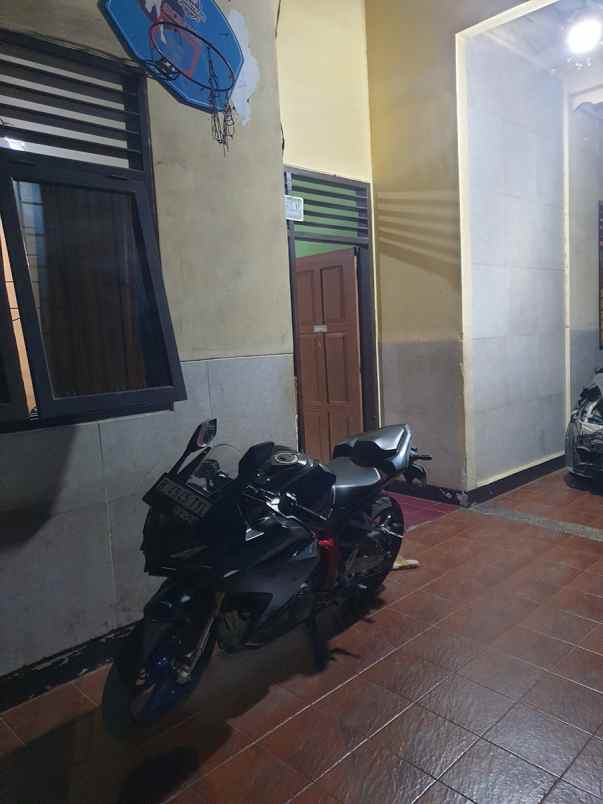 dijual rumah jalan manunggal bakti