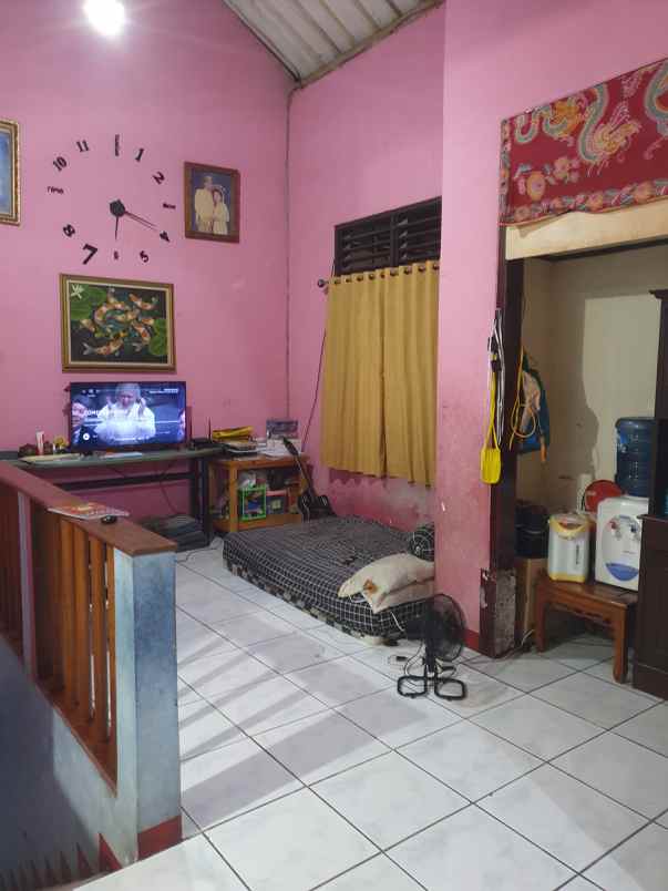 dijual rumah jalan manunggal bakti