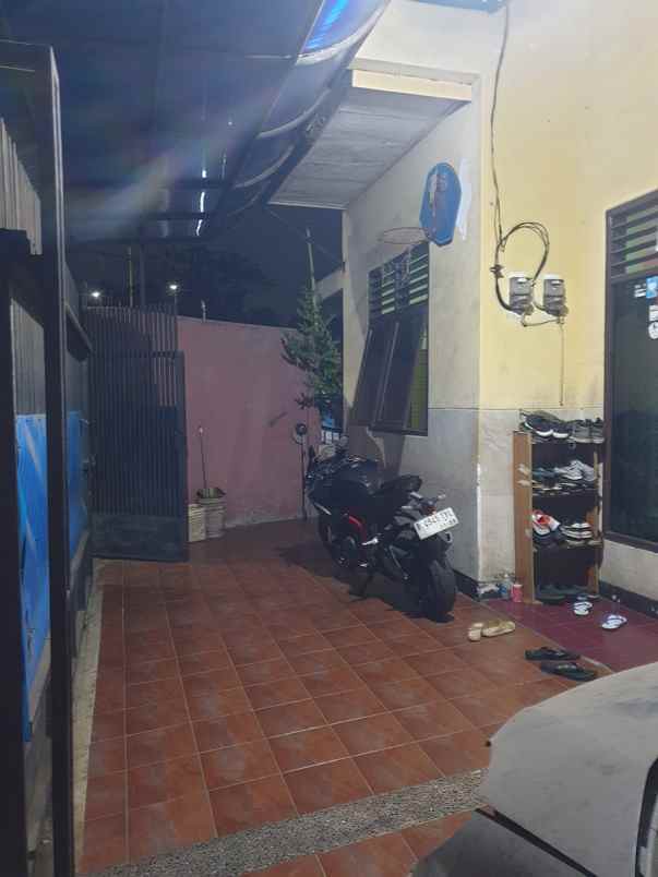 dijual rumah jalan manunggal bakti