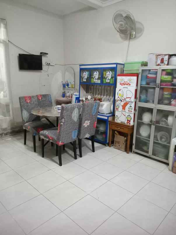 dijual rumah jalan muhtar raya sawangan