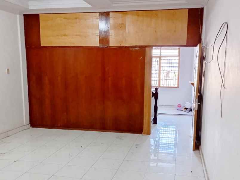 dijual rumah jalan rahayu baru bantan