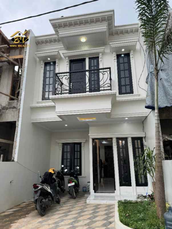 dijual rumah jalan raya jagakarsa