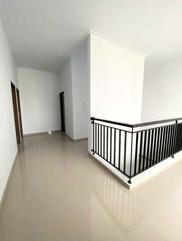 dijual rumah jalan raya pondok ranji