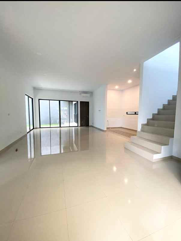dijual rumah jalan raya pondok ranji