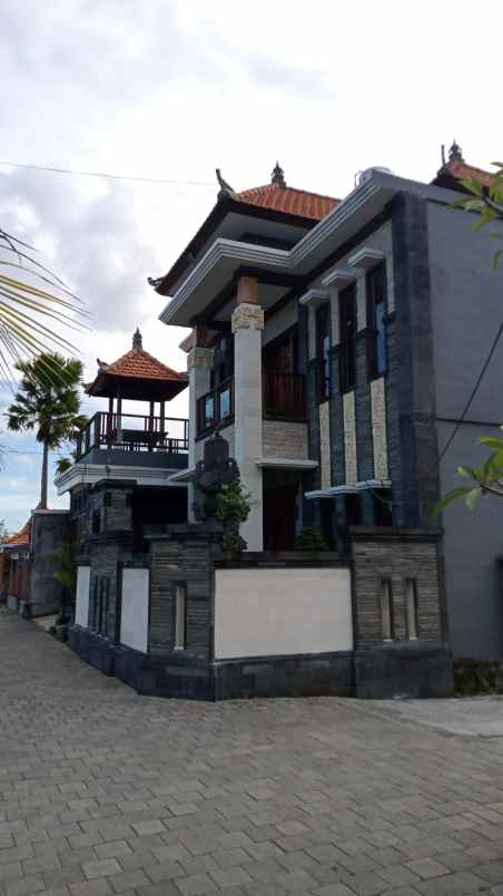 dijual rumah jalan raya sempidi