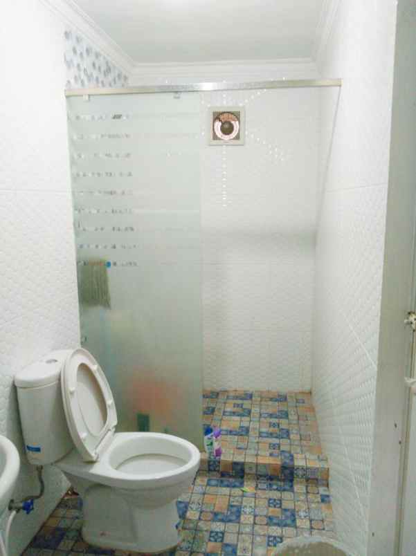 dijual rumah jalan salendro