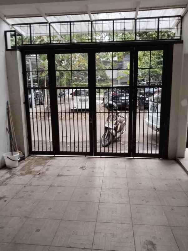 dijual rumah jalan salendro