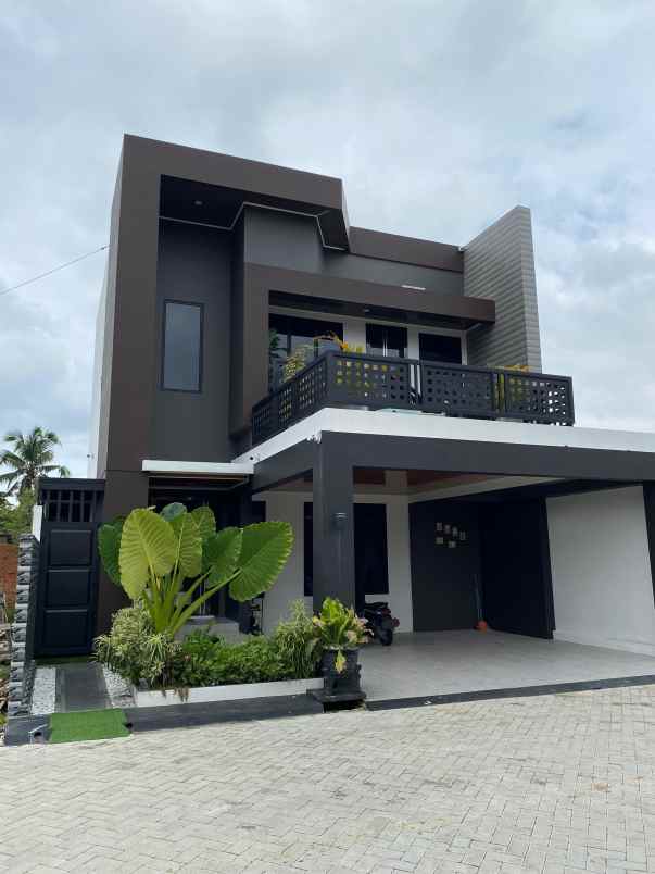 dijual rumah jalan soeka