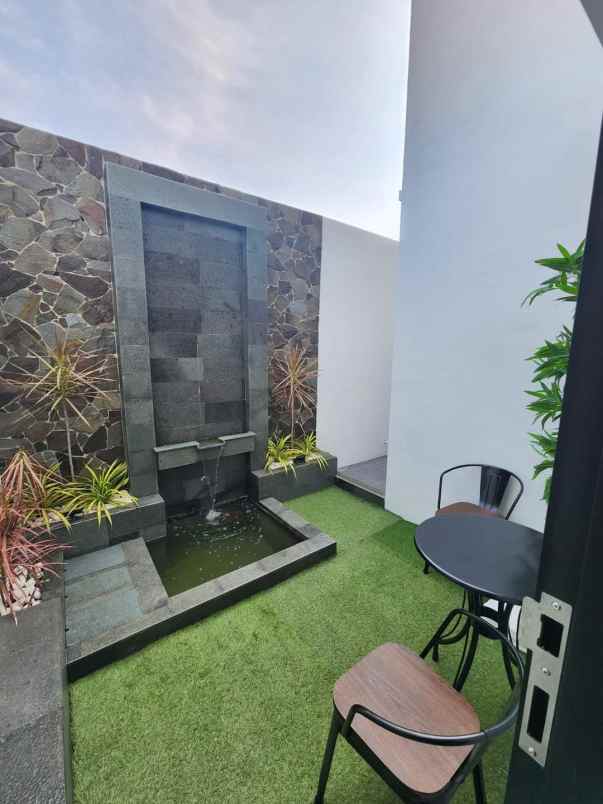 dijual rumah jalan soeka