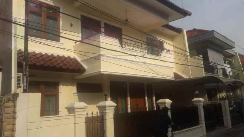 dijual rumah jalan wadas raya