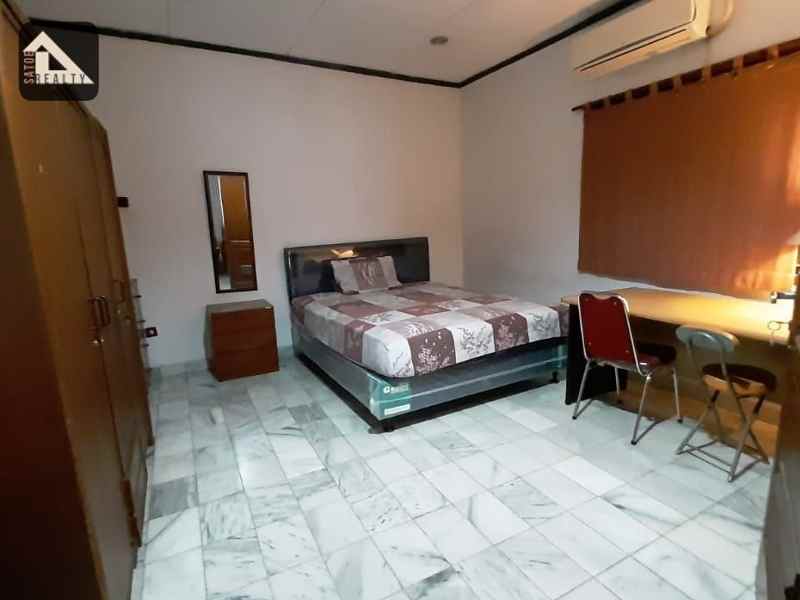 dijual rumah jalan wijaya kebayoran baru