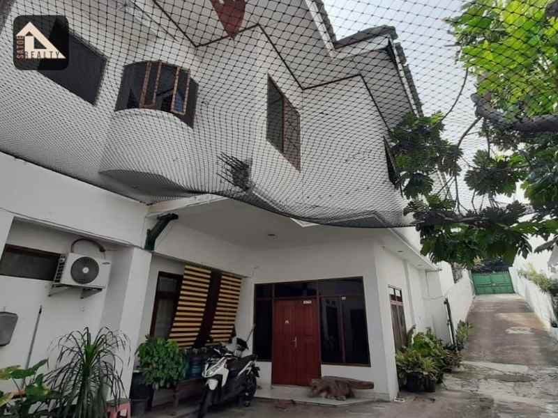 dijual rumah jalan wijaya kebayoran baru