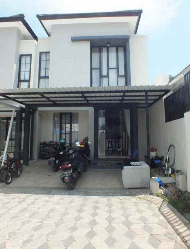 dijual rumah jangli