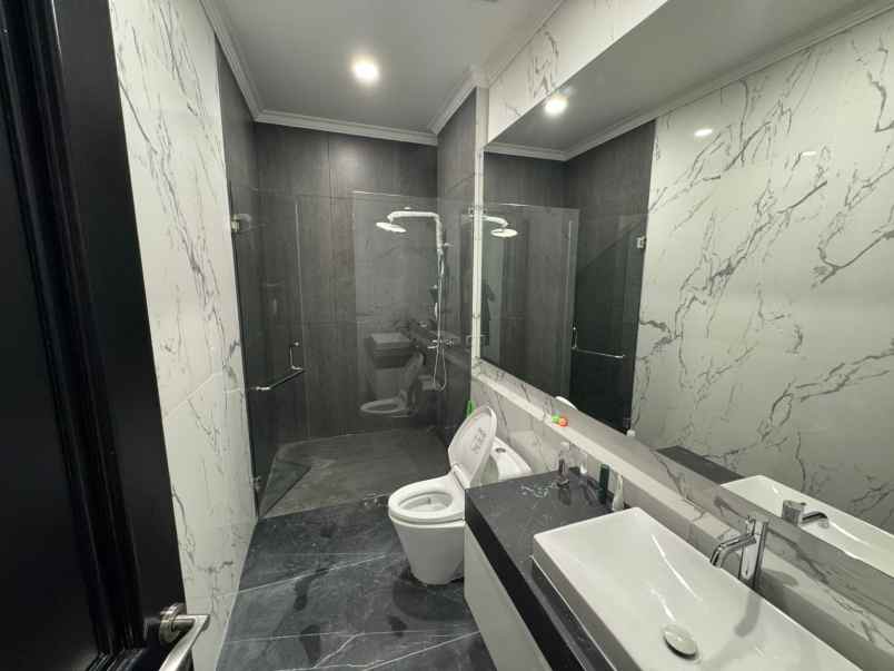 dijual rumah janur hijau 1 serpong