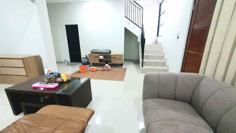 dijual rumah jatimekar