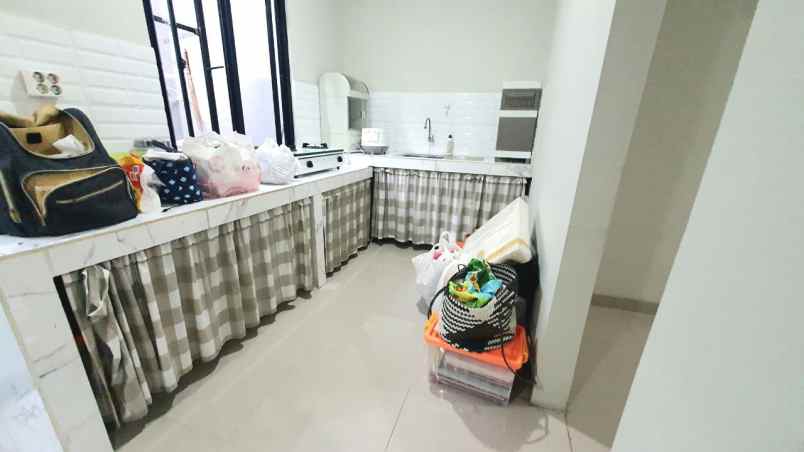 dijual rumah jatimekar