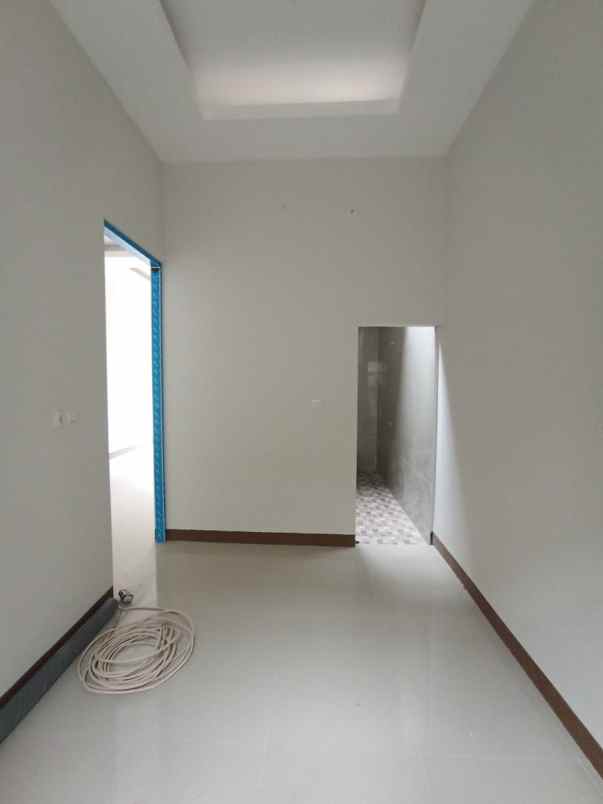 dijual rumah jl babatan