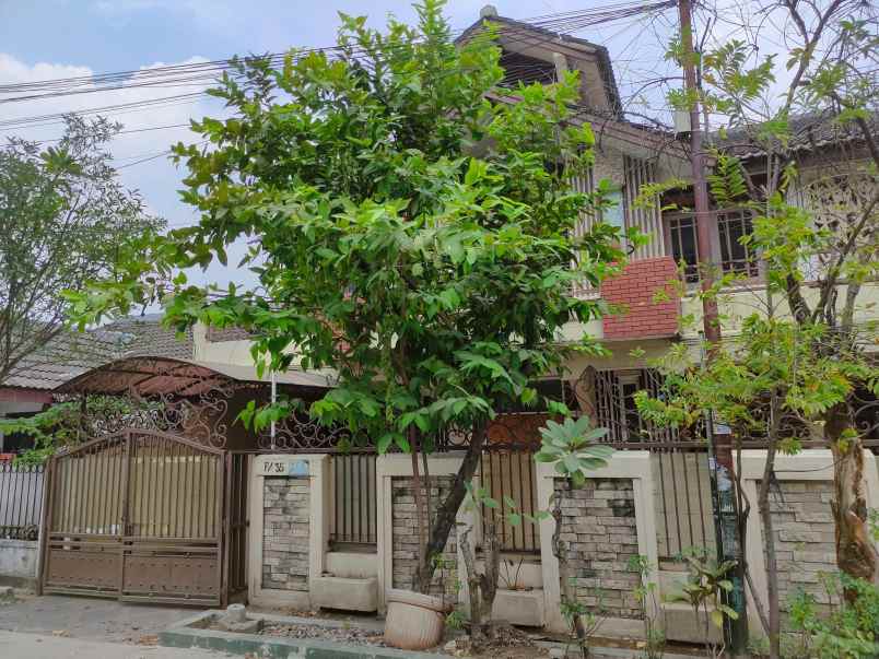 dijual rumah jl bengkulu jakasetia