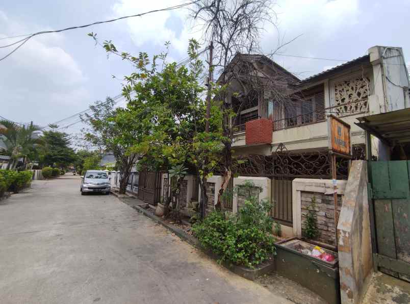 dijual rumah jl bengkulu jakasetia