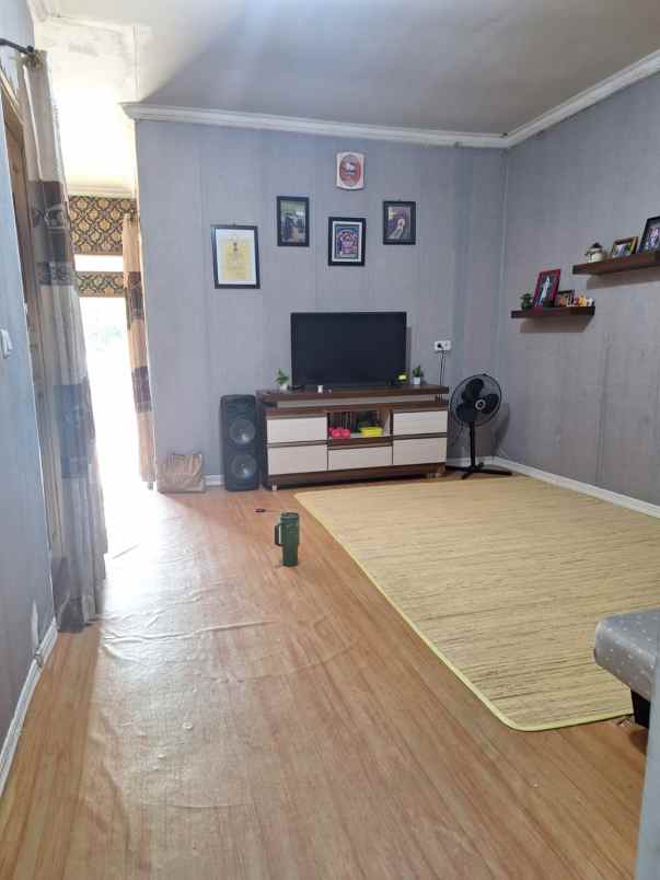 dijual rumah jl bukit barisan